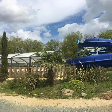 Mh First 6pers 30min Puy Du Fou Hellfest Casa vacanze *